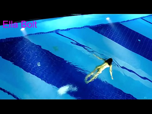 ❤️ Abdi teu tiasa ngeureunkeun nonton, pirang ngora bray ngojay buligir di ELLA bolt Resort kolam renang video bangsat dina su.nicepornphotos.ru ❌️❤